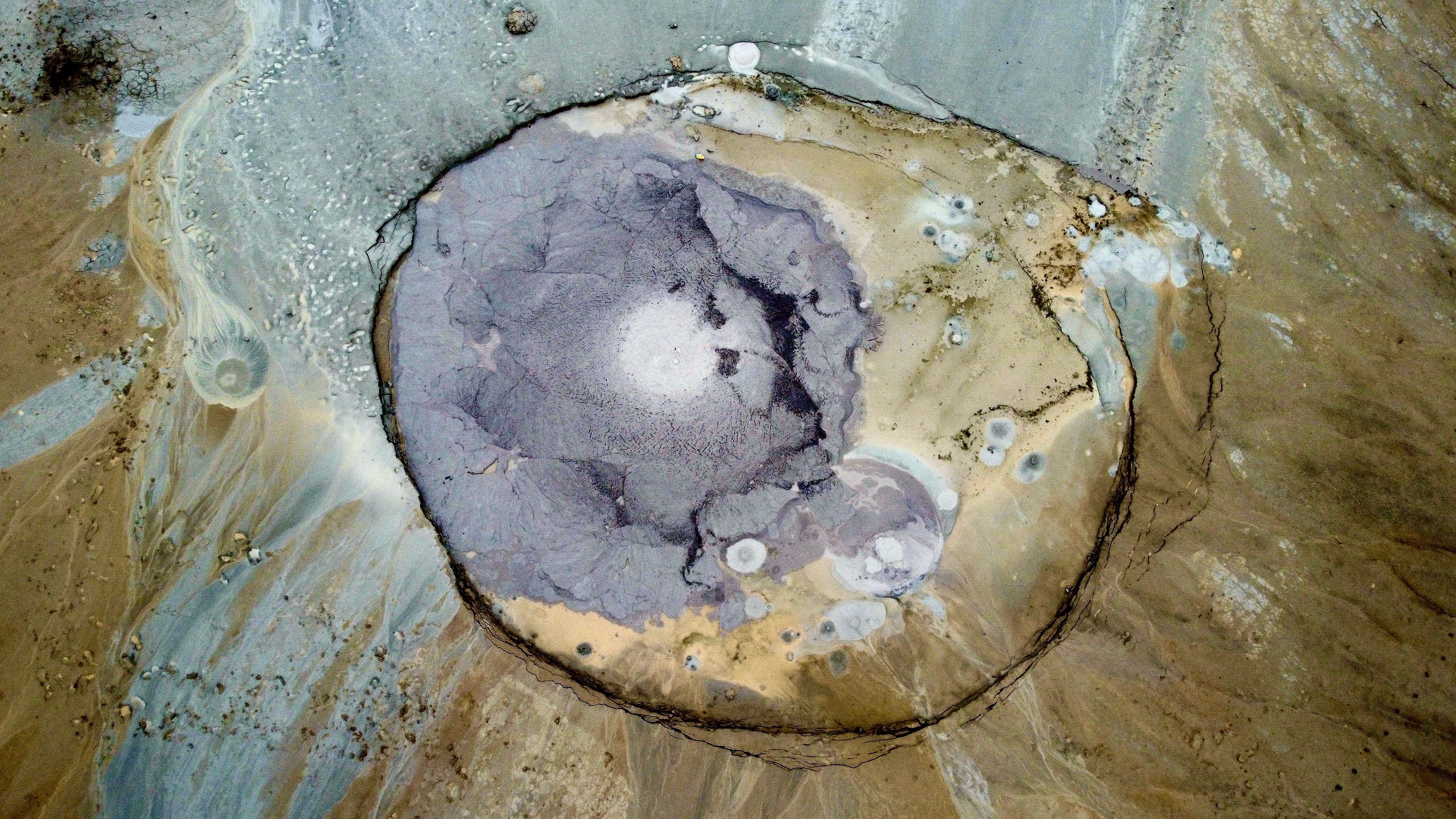 Schlammvulkane von Berca Rumänien